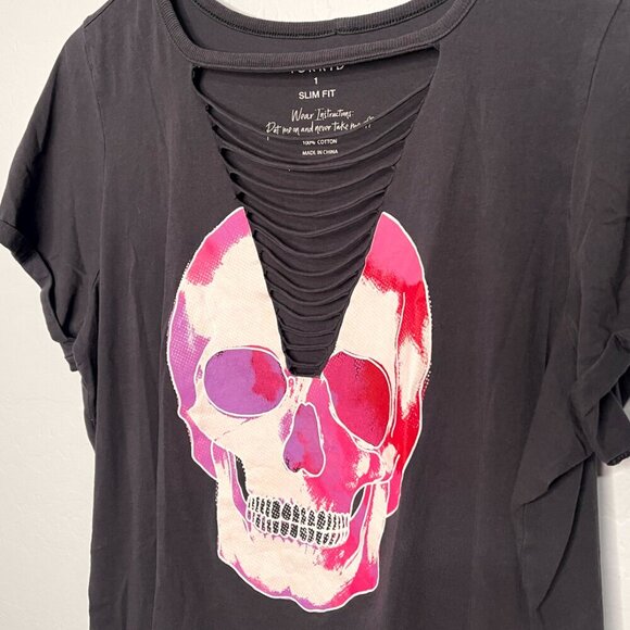 Torrid High Neck Slim Fit Skull Shirt Top 1 1X 14/16 - Picture 2 of 4